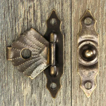10Pcs Antik bronz vaslakat Hasps Locks Hook, kapocs, zár, Fadoboz csavarokkal, díszítő ékszerdobozok, Borosdoboz