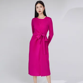 COZOK Temperament őszi női egyszínű ruha 2024 Új rakott középhosszú fűzős elegáns alkalmi ruhák női WT408